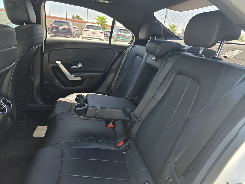 Used 2019 White Mercedes-Benz A 220 image 13