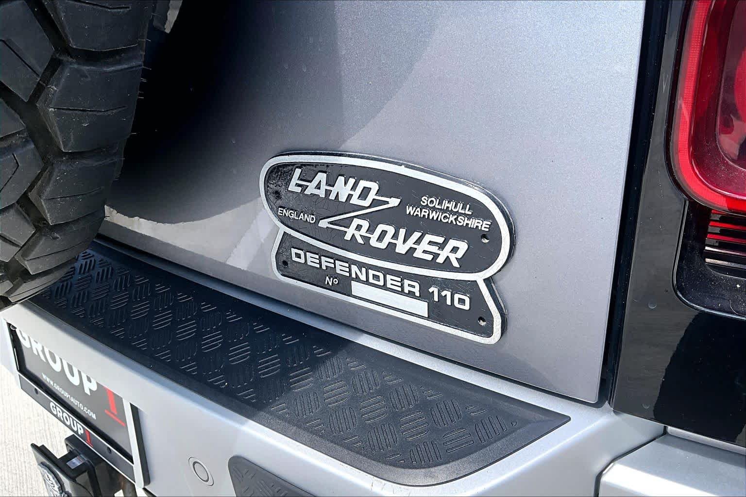 Used 2020 Eiger Grey Metallic Land Rover HSE image 9