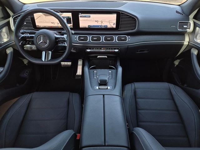 Certified Used 2025 Obsidian Black Metallic Mercedes-Benz GLS 580 image 22