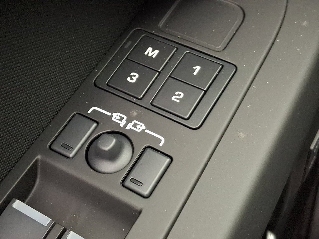 New 2026 Borasco Grey Land Rover X-Dynamic SE image 20