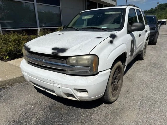 Used 2006 White Chevrolet LS image 5