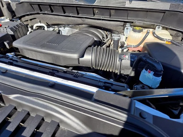 Used 2022 SUMMIT WHITE Chevrolet LTZ image 23
