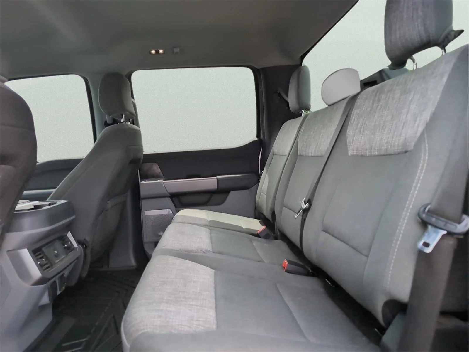 Used 2023 Iconic Silver Ford XLT image 38