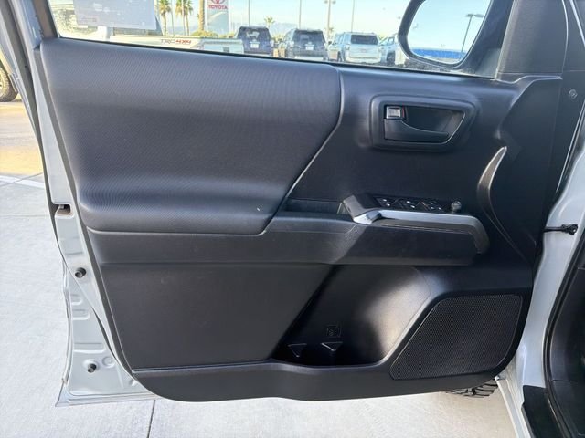 2021 Toyota Tacoma SR5 - Photo 9