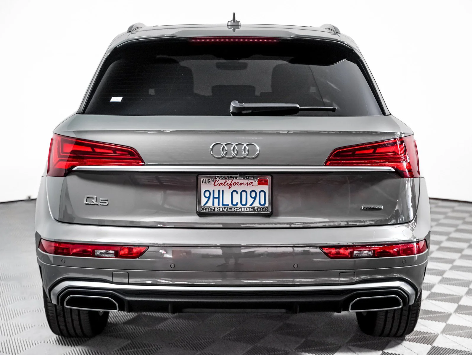 Used 2023 Chronos Gray Metallic Audi S line Premium image 7
