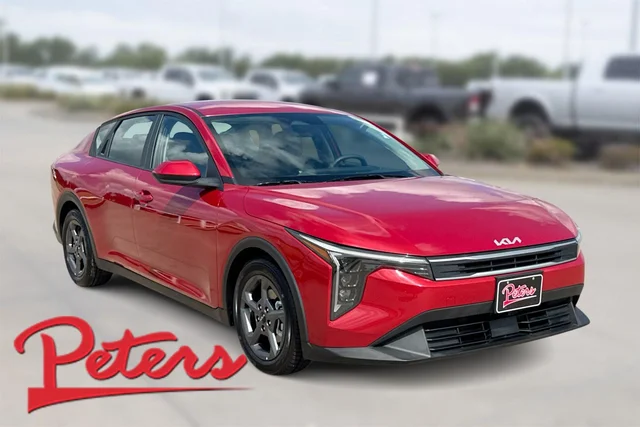 2025 Kia K4 LXS