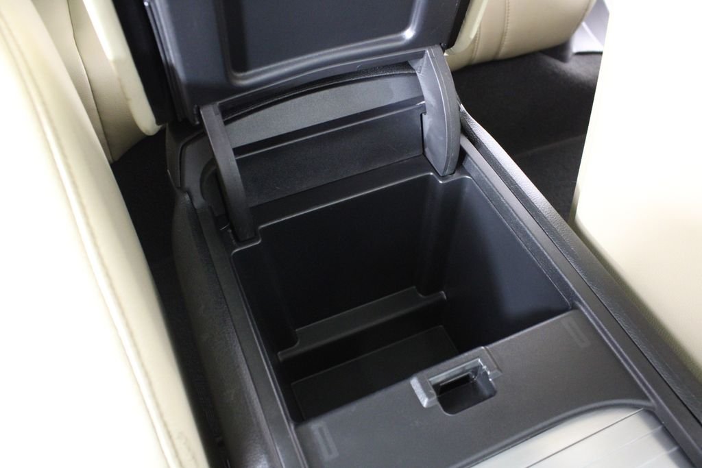 Used 2024 White Acura Base image 19