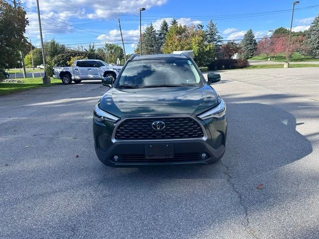 Used 2024  Toyota XLE image 8