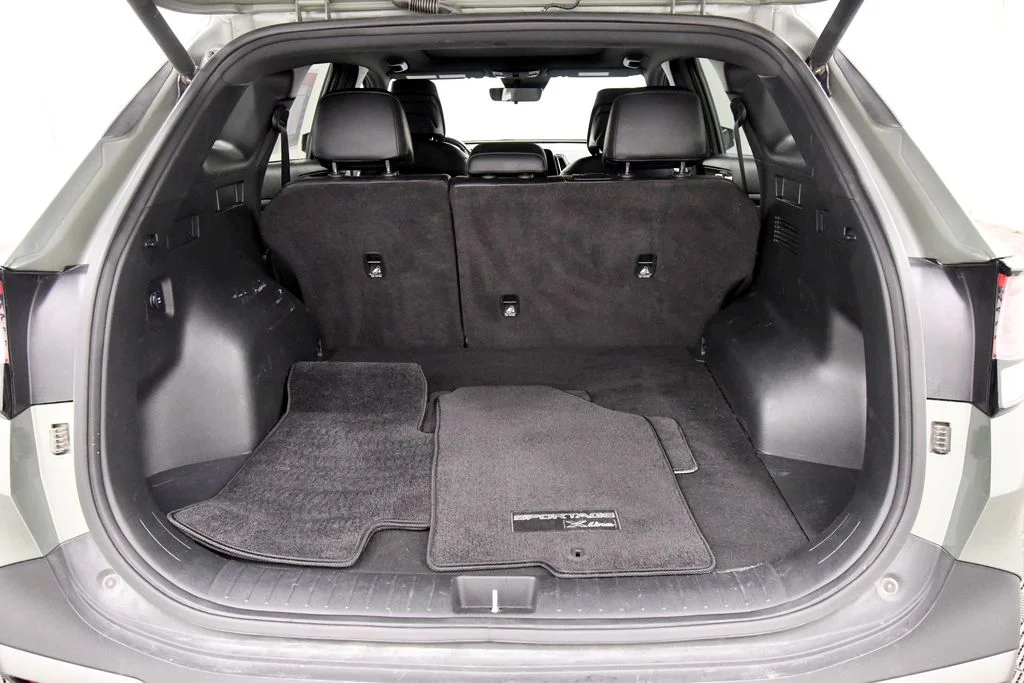 Certified Used 2023 Green Kia X-Line image 7