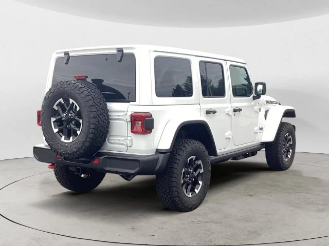New 2027 Bright White Clearcoat Jeep 4-DOOR RUBICON image 6