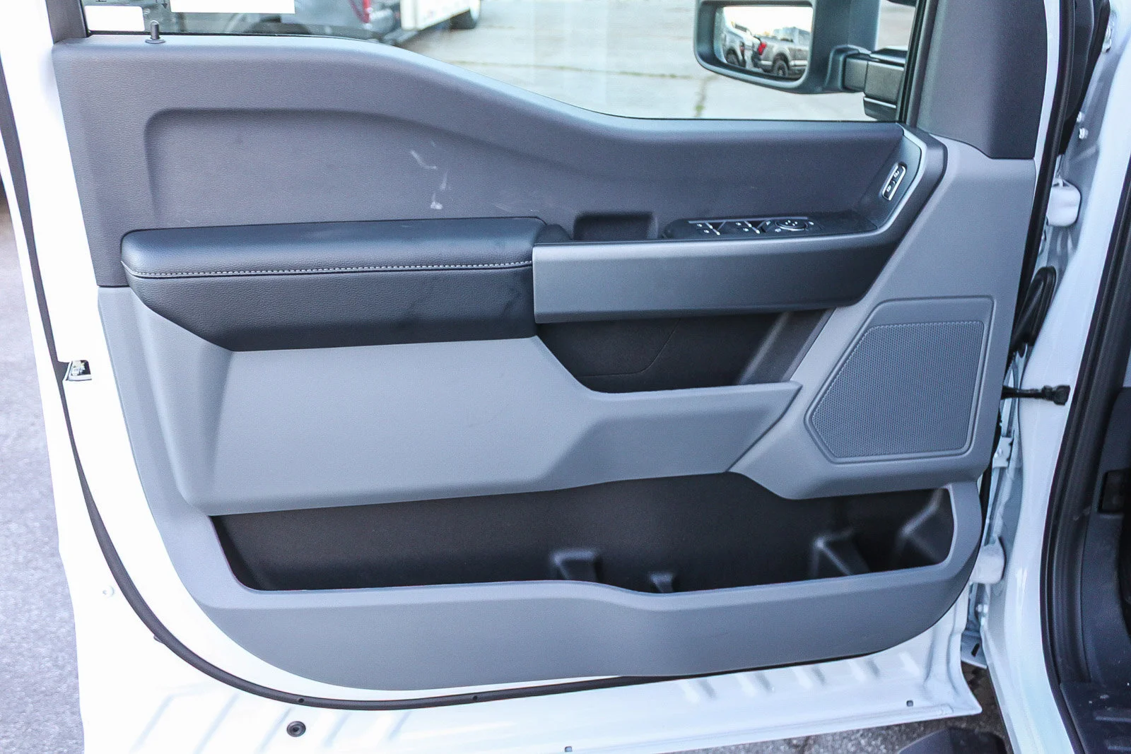 New 2026 Black Metallic Ford XLT image 23