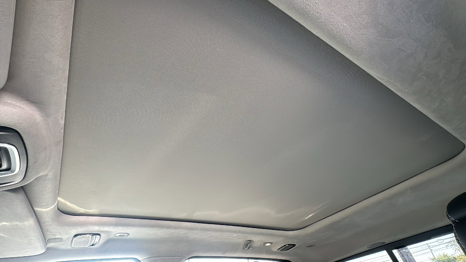 New 2026 Bright White Clear-Coat Exterior Paint RAM Tungsten image 9