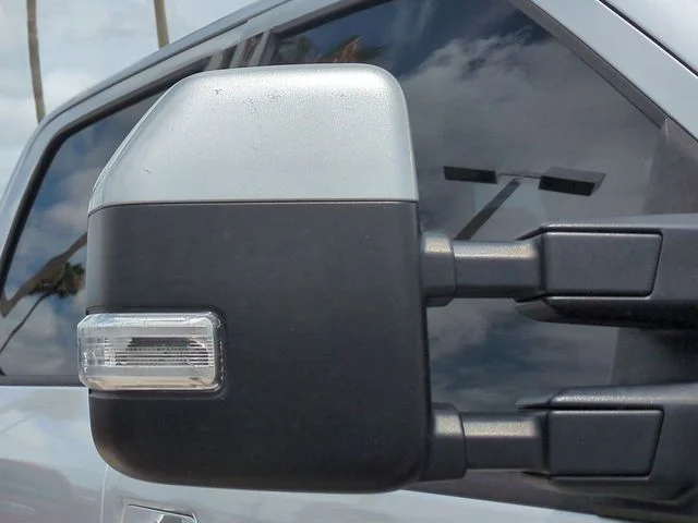 Used 2018 Silver Ford Lariat image 12