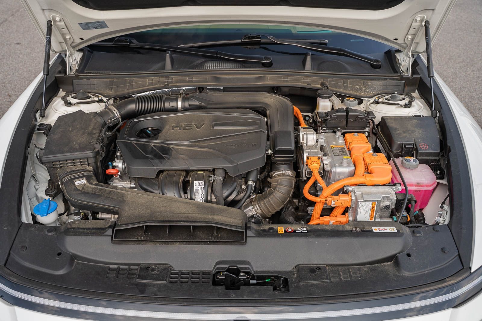 2024 Hyundai Sonata Hybrid Limited - Photo 32