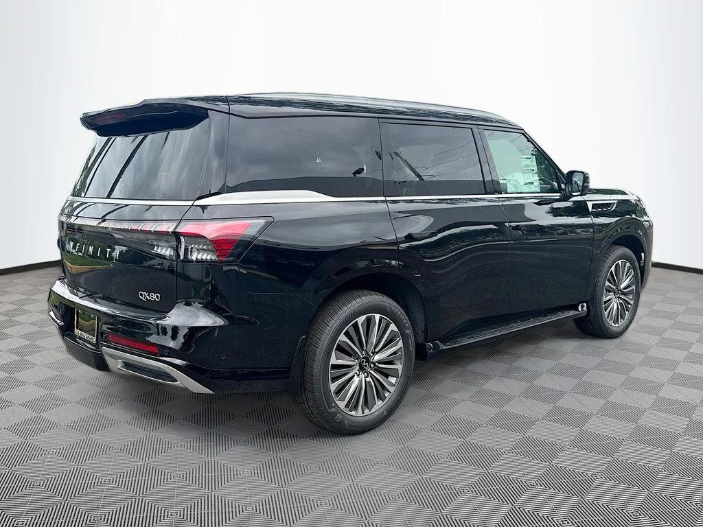 New 2026 BLACK OBSIDIAN INFINITI Luxe 2WD image 5
