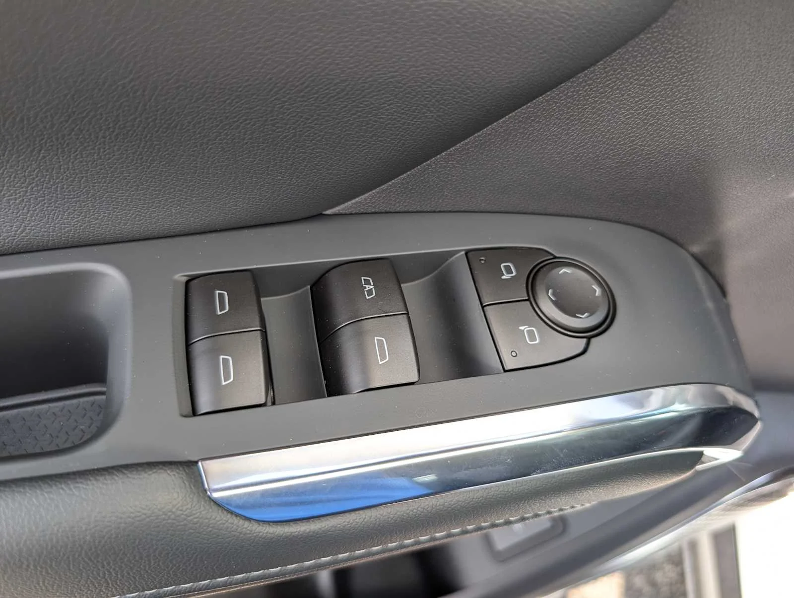 2026 Chevrolet Traverse LT - Photo 33