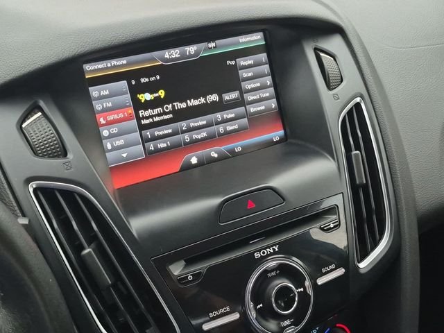 2015 Ford Focus Titanium - Photo 18