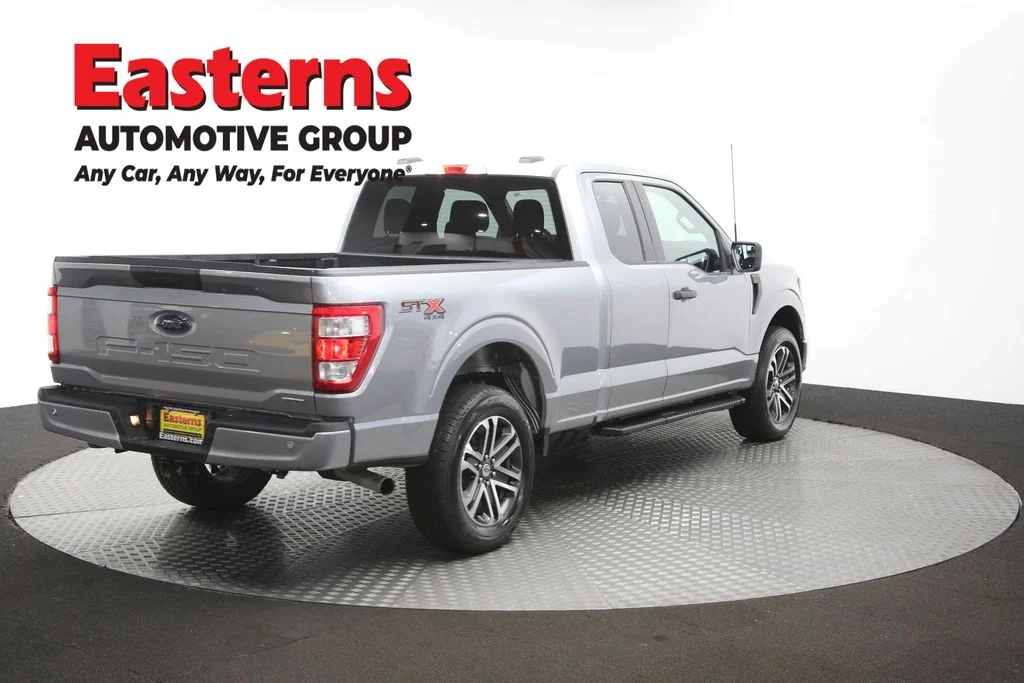 Used 2023 Silver Ford XL image 41