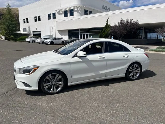 Used 2014 Cirrus White Mercedes-Benz CLA 250 image 1