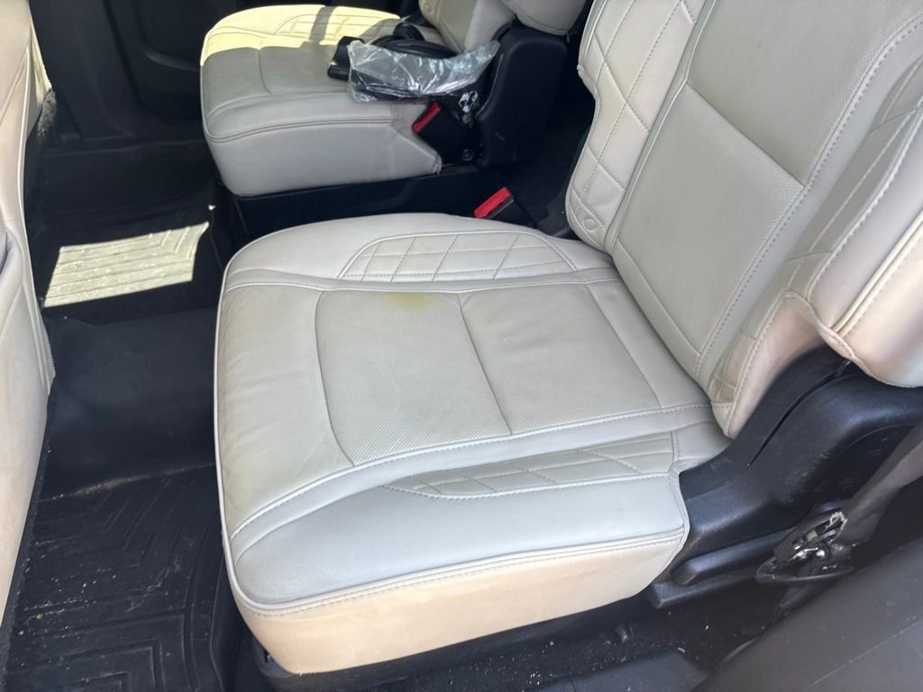 Used 2016 Black Ford Platinum image 46