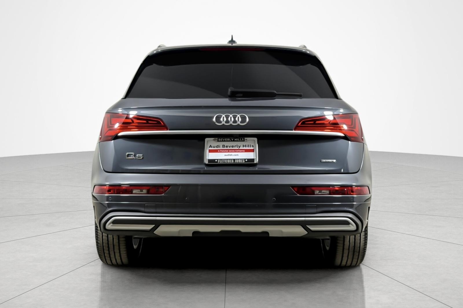 Used 2023 Manhattan Gray Metallic Audi Premium 40 TFSI quattro image 4