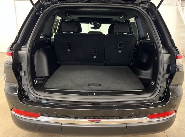 Used 2024 Black Jeep Laredo X image 26