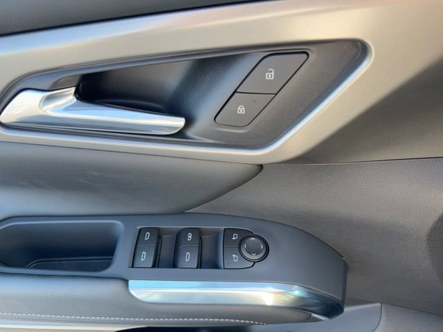 2027 Chevrolet Traverse LT - Photo 18