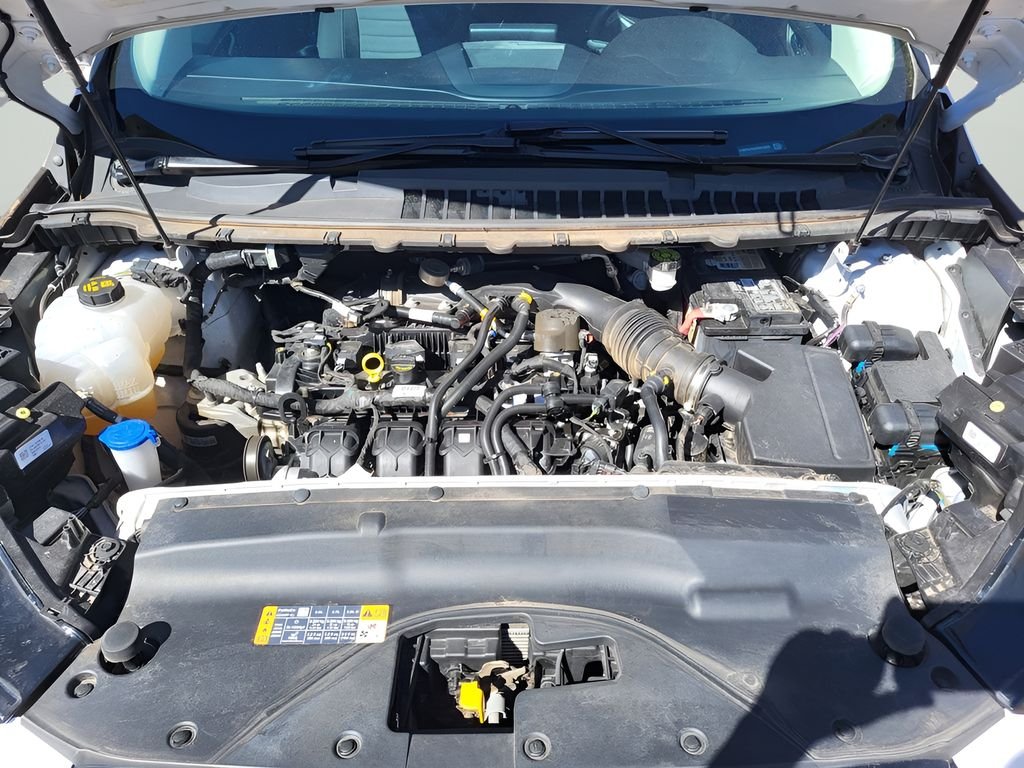 Used 2022 Oxford White Ford SE image 7