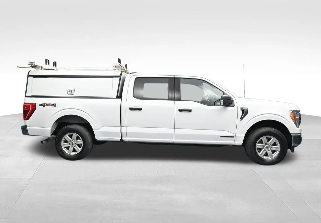 Used 2021 White Ford XLT image 6
