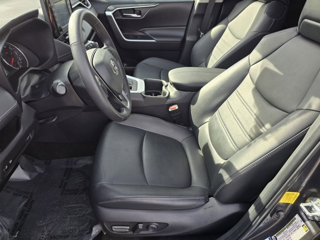 Used 2022 Magnetic Gray Metallic Toyota XLE Premium image 35