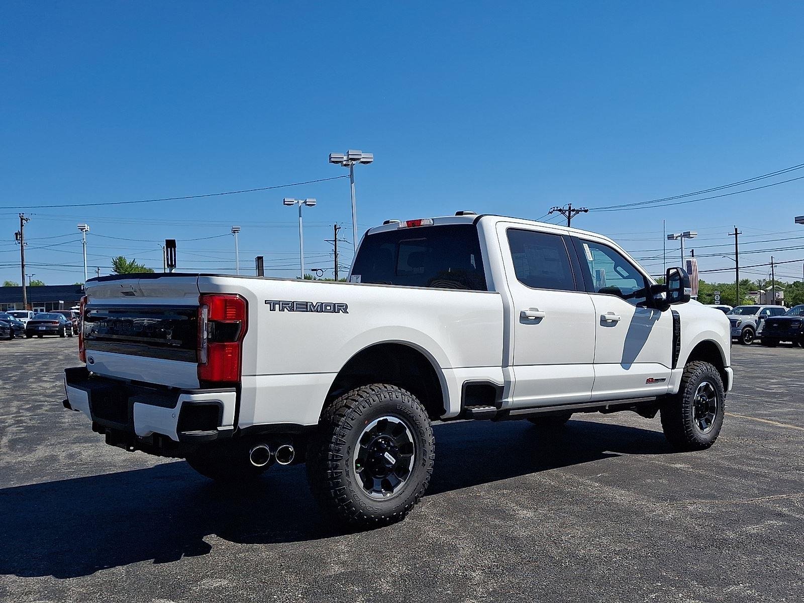 New 2026 Star White Metallic Tri-Coat Ford F-250® Platinum® image 4