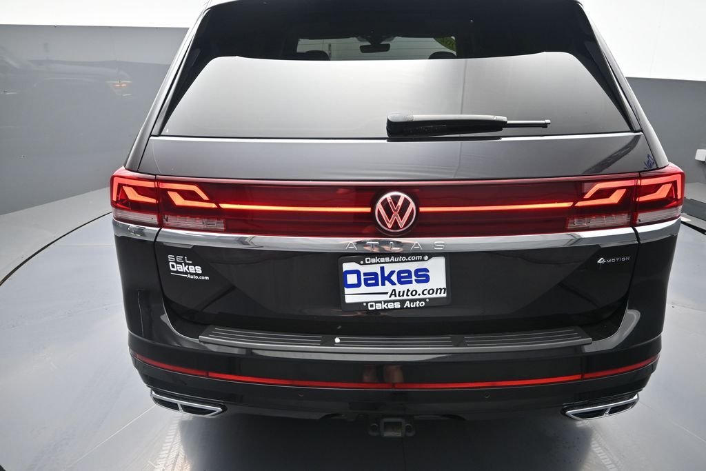 Used 2024 Deep Black Volkswagen 2.0T SEL Premium R-Line image 35