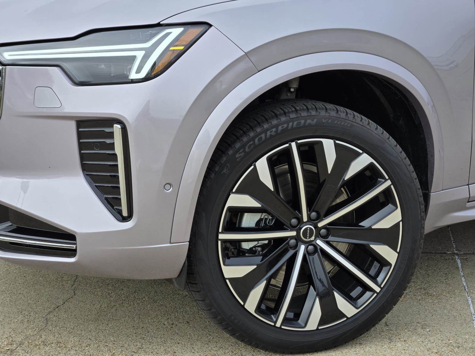 2026 Volvo XC90 Ultra - Photo 7