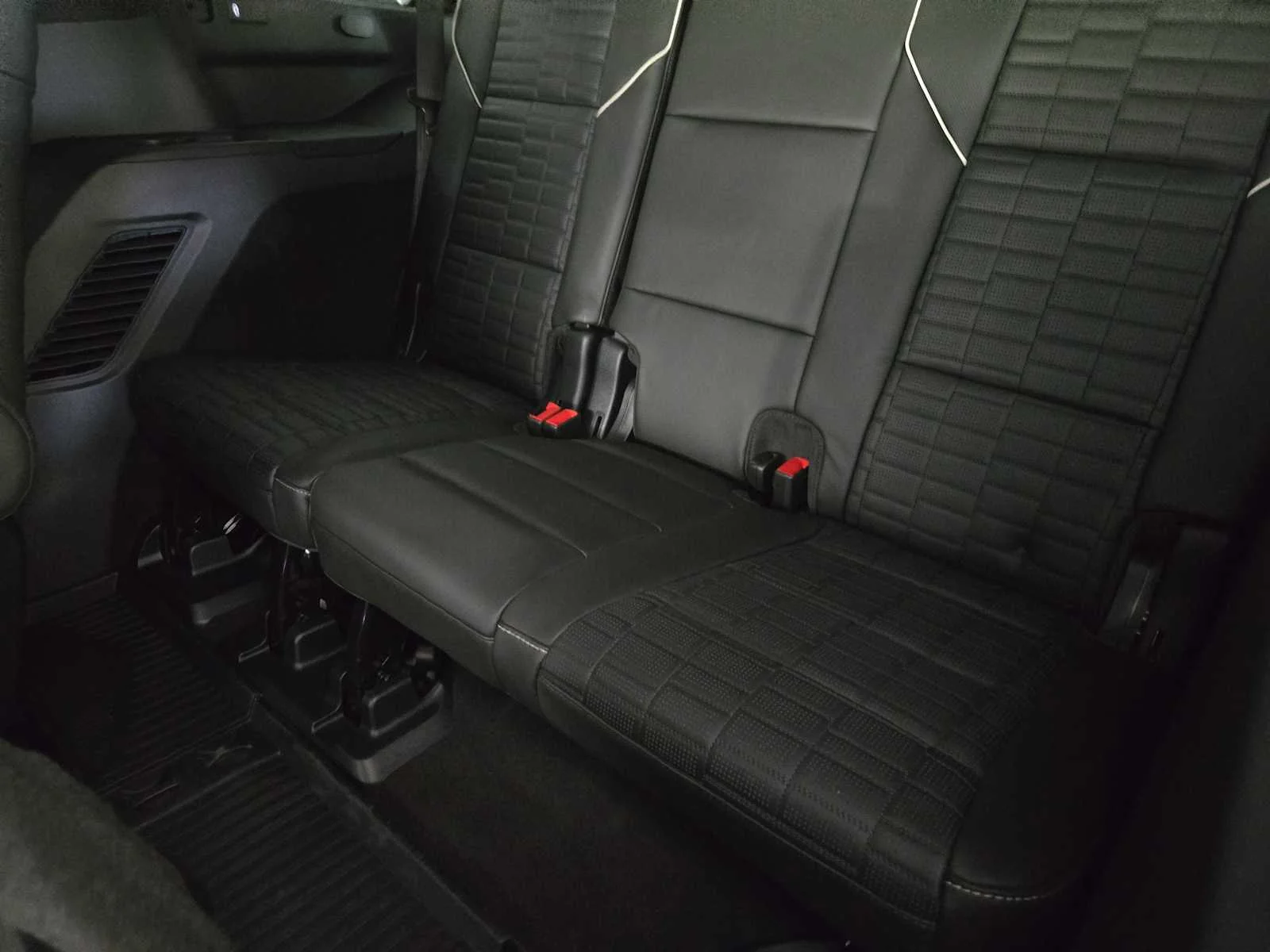 2026 Cadillac Escalade Platinum Sport - Photo 21