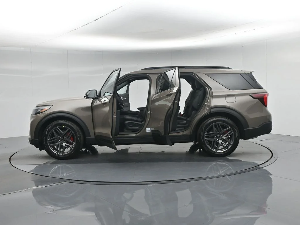 New 2026 Gray Ford ST image 38