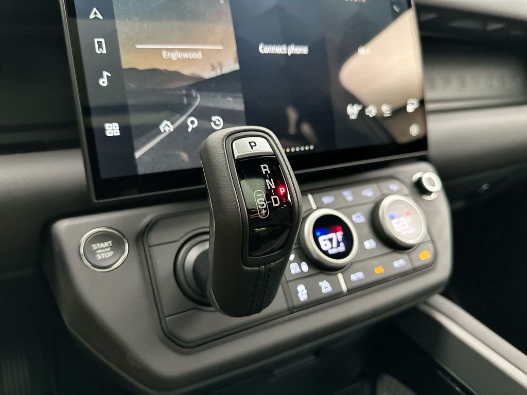New 2026 Santorini Black Land Rover S image 12