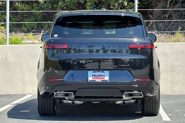 New 2026 Black Land Rover Dynamic SE image 4