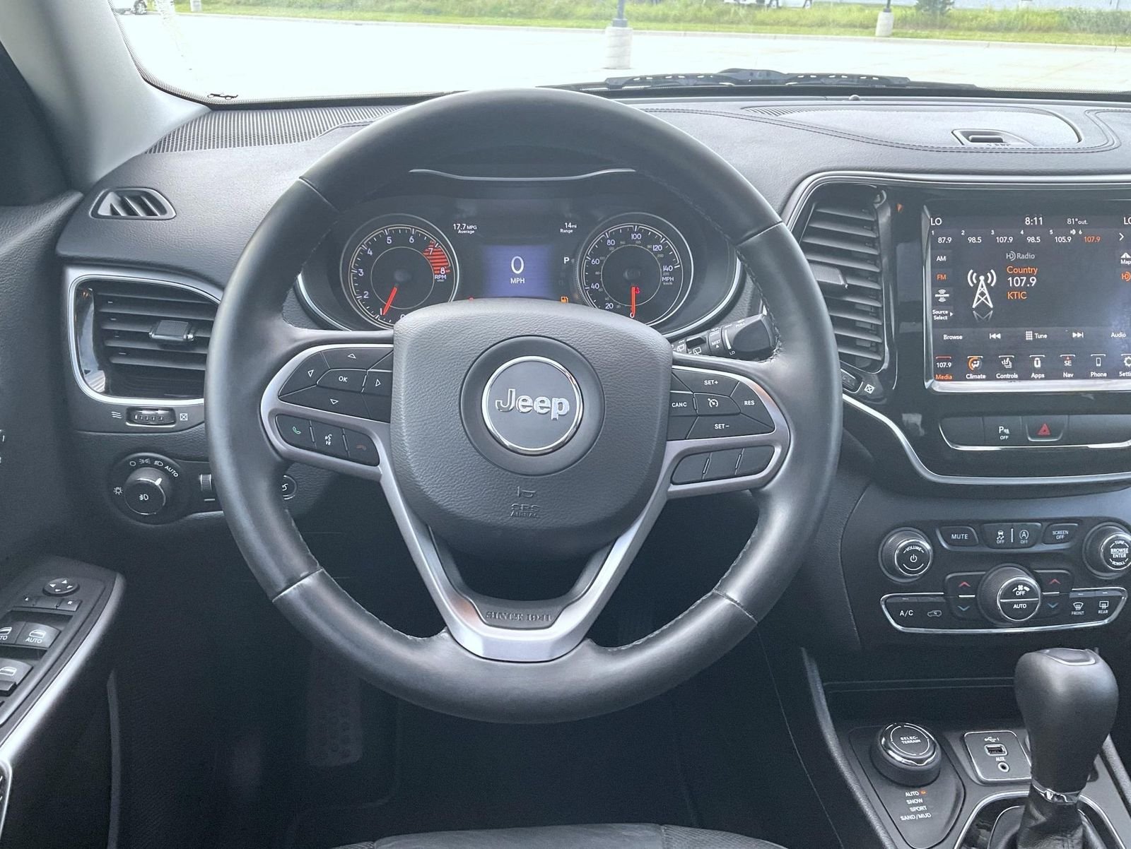 Used 2020 White Jeep Limited image 12