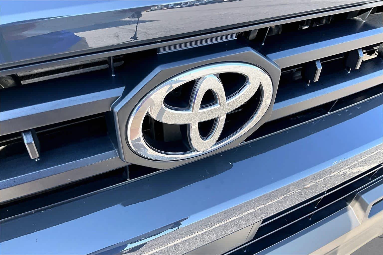 Used 2026 Underground Toyota SR5 image 31