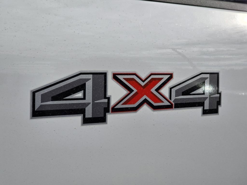 New 2026 Oxford White Ford XL image 25