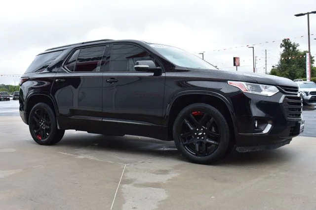 Used 2018 Black Chevrolet Premier image 4