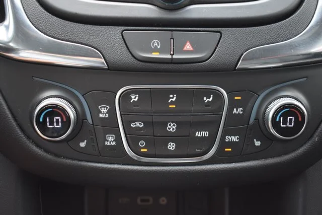 Used 2024 White Chevrolet LT image 28