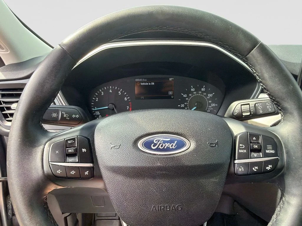 Used 2022 Blue Ford SE image 27