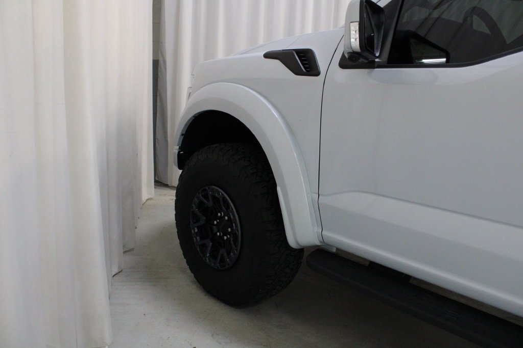 Used 2025 White Metallic Ford Raptor R image 29