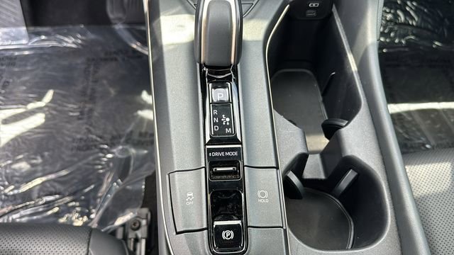 2023 Toyota Crown Platinum - Photo 18