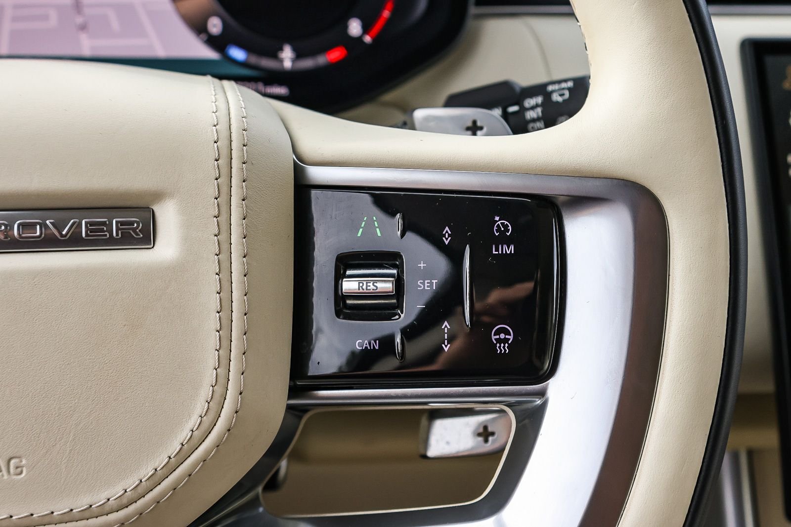 2024 Land Rover Range Rover SE - Photo 34