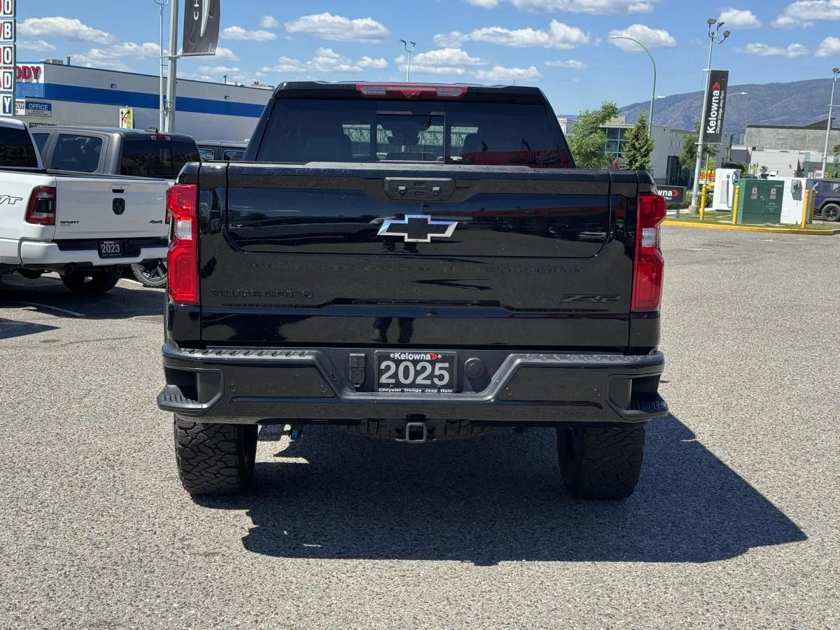Used 2025 Black Chevrolet ZR2 image 7