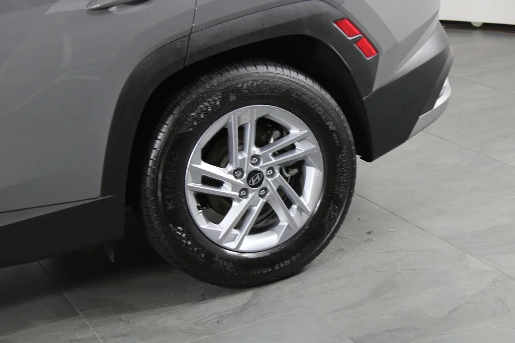 Used 2026 Gray Hyundai SE image 15