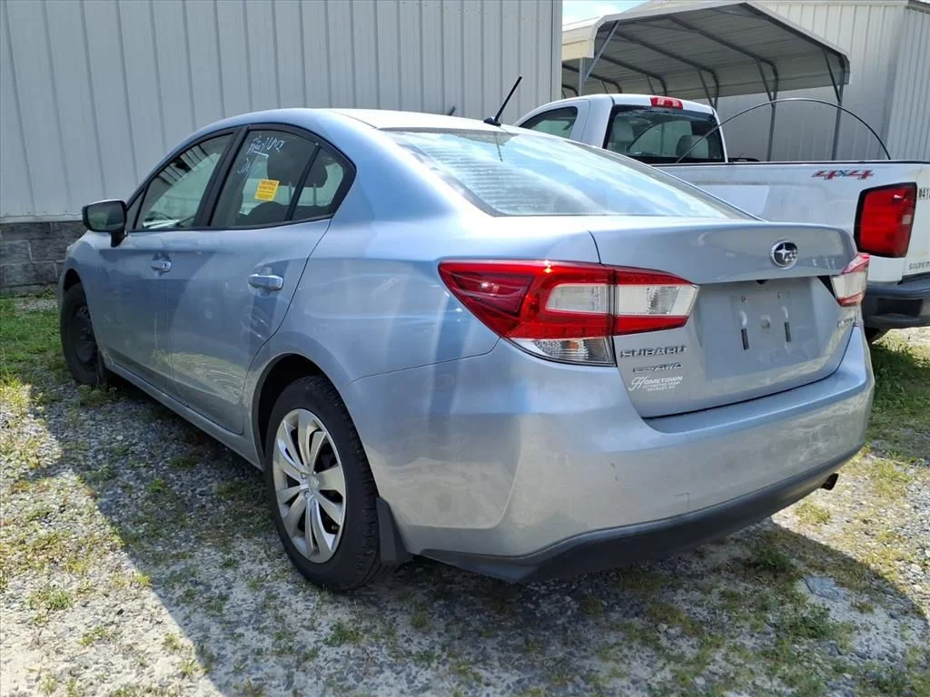 Used 2019 Silver Subaru 2.0i image 5