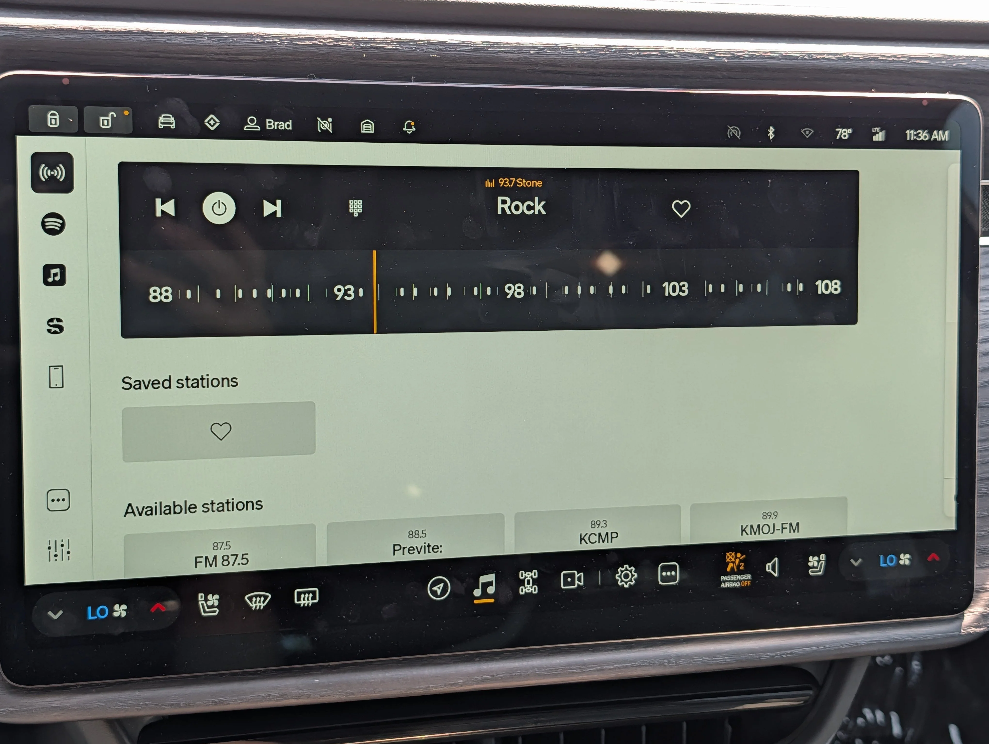 Used 2024 Forest Green Rivian Adventure image 22
